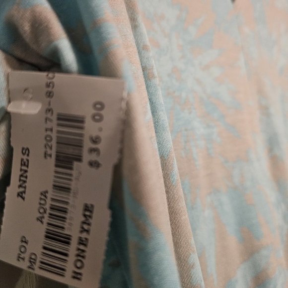 Top - Picture 2 of 3